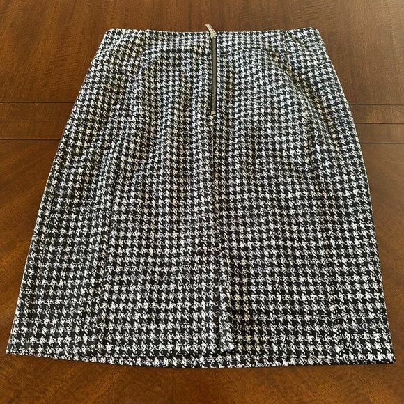 Michael Michael Kors Herringbone Pencil Skirt Size 6 Black White Back Zip - Picture 2 of 4